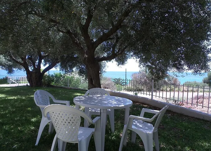 Studios Kaintas * Agia Paraskevi (Kassandra)