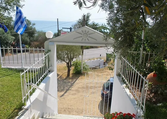 Studios Kaintas * Agia Paraskevi (Kassandra)