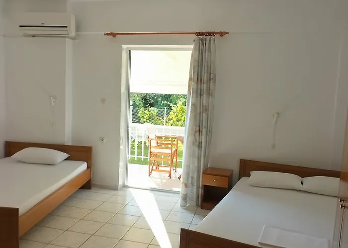 Studios Kaintas * Agia Paraskevi (Kassandra)